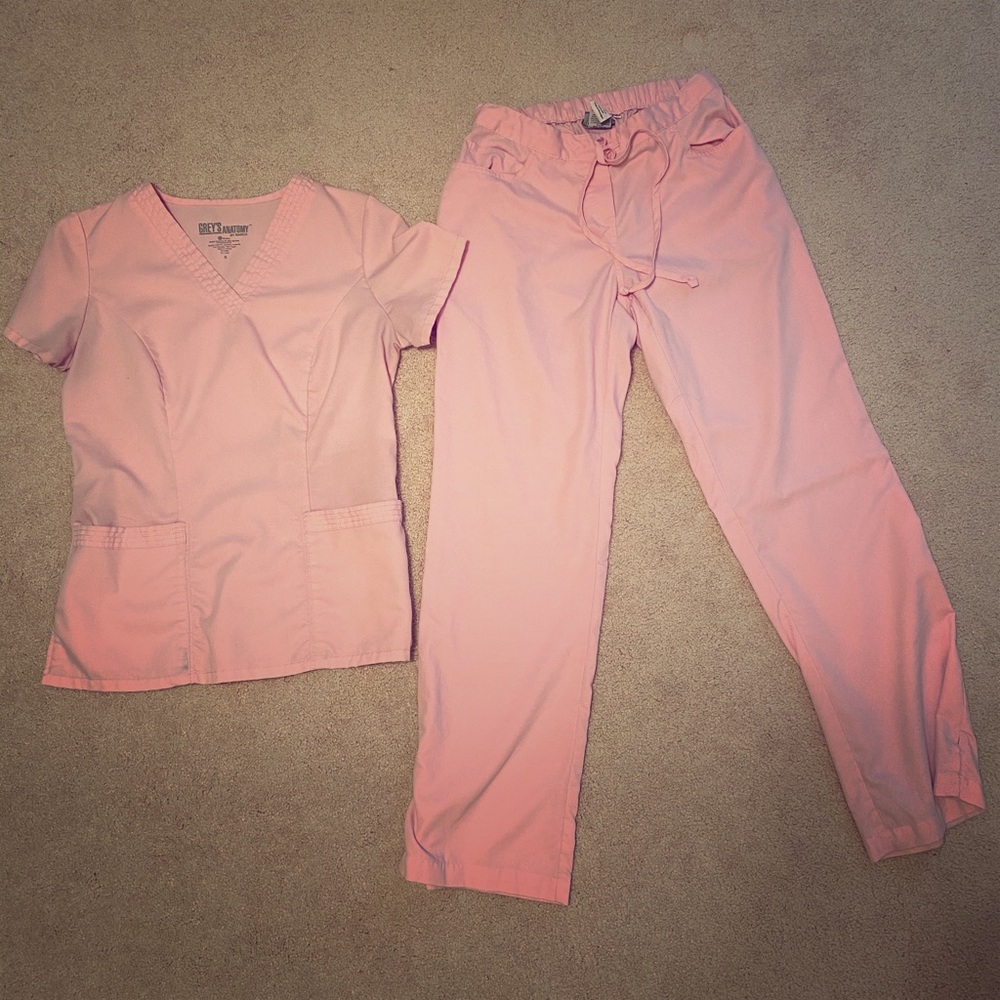 Used greys anatomy scrub set